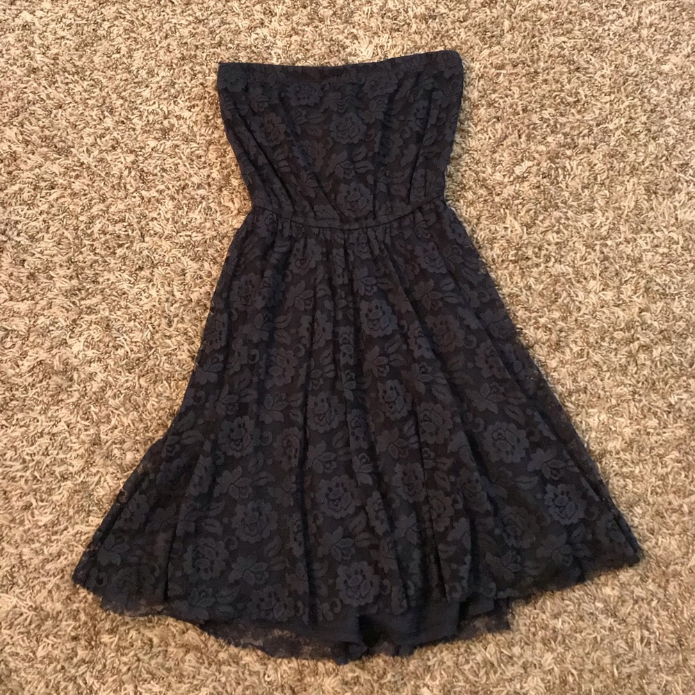 Hollister Strapless Dress in Navy Floral